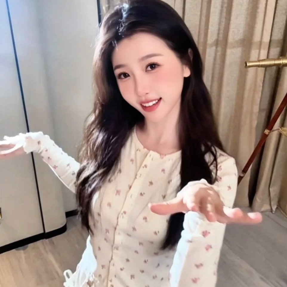 欣欣子Rose同款碎花镂空开衫 | 25038