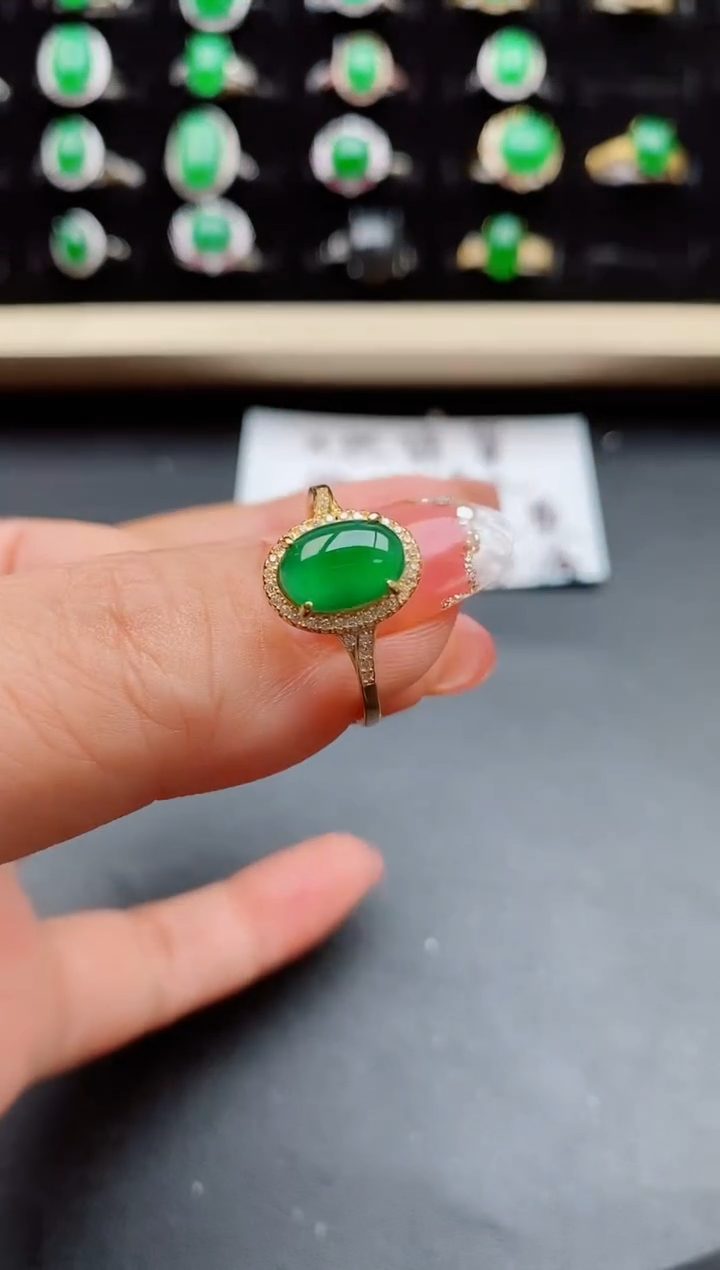 【闪购商品】翡翠戒指银S925镶嵌8000