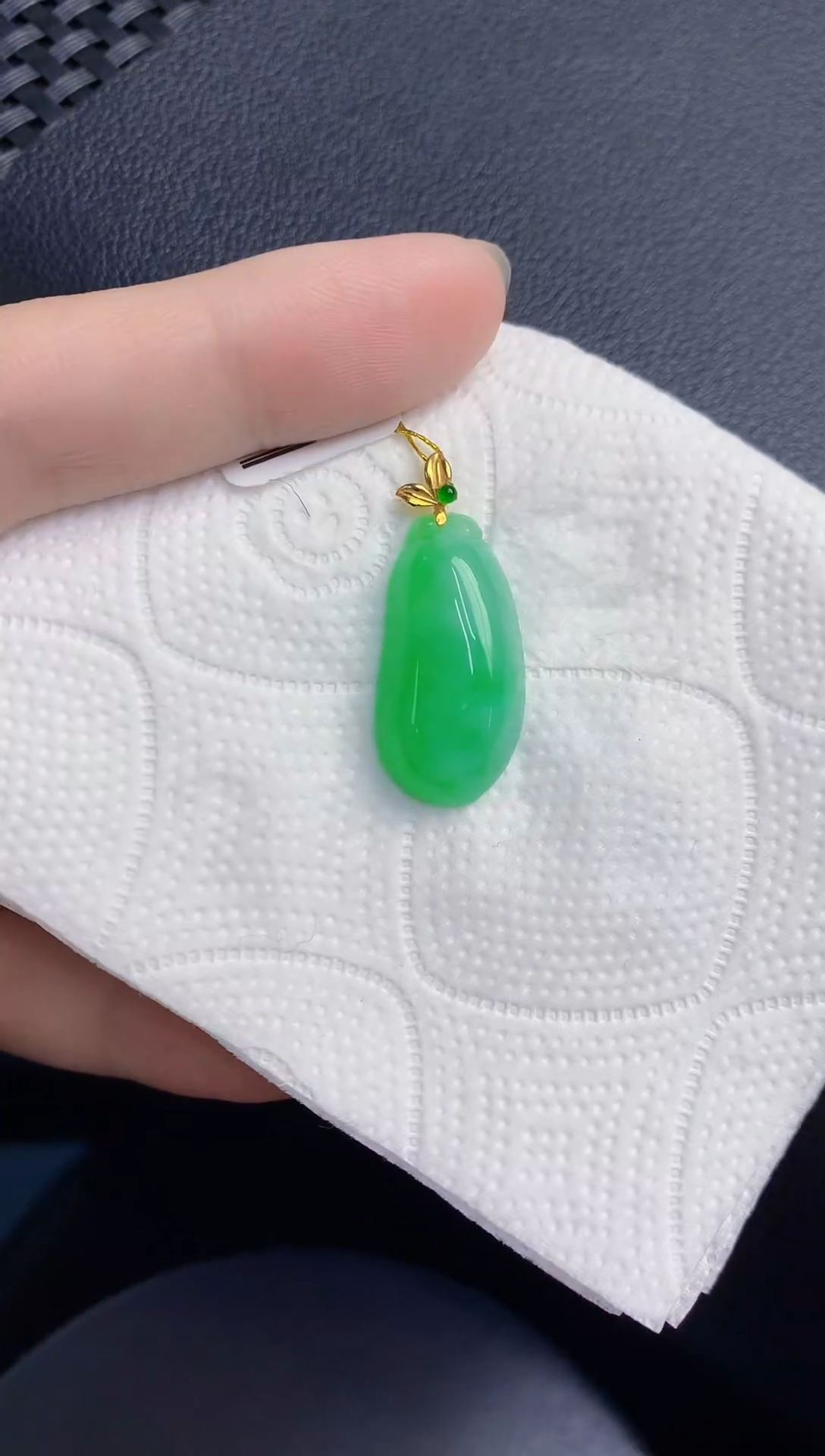 颈饰18K金镶嵌翡翠天然翡翠缅甸A货