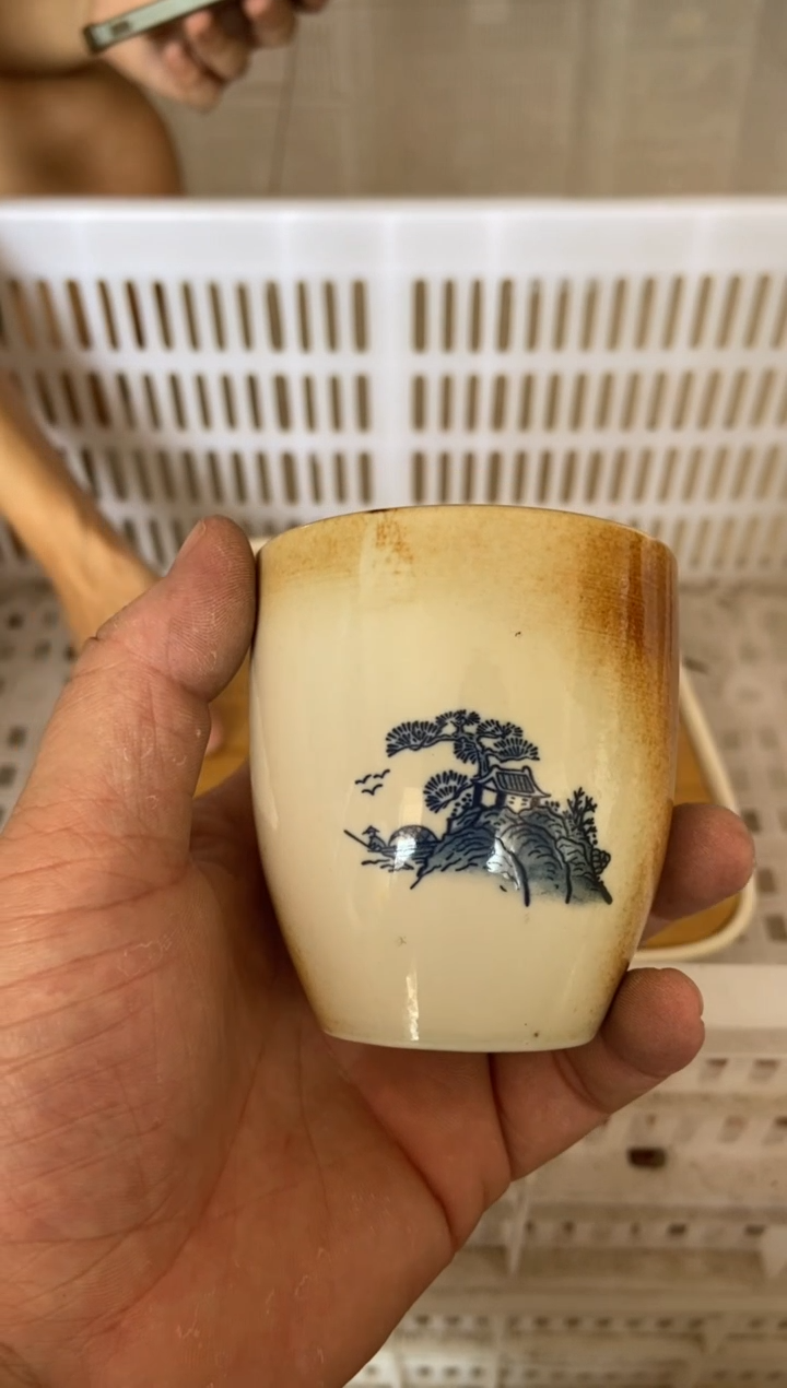 无运费险有瑕疵的摄影的产品有使用过的痕迹有点脏介意勿拍