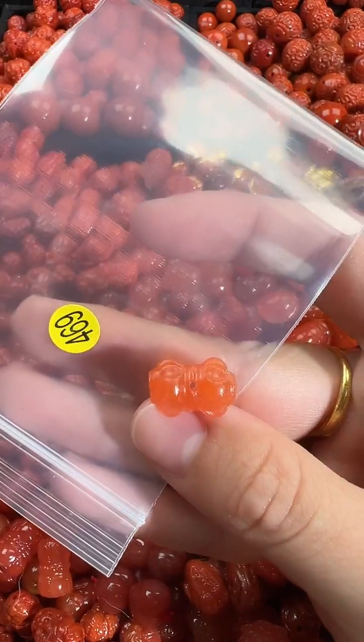 颈饰未镶嵌南红玛瑙1