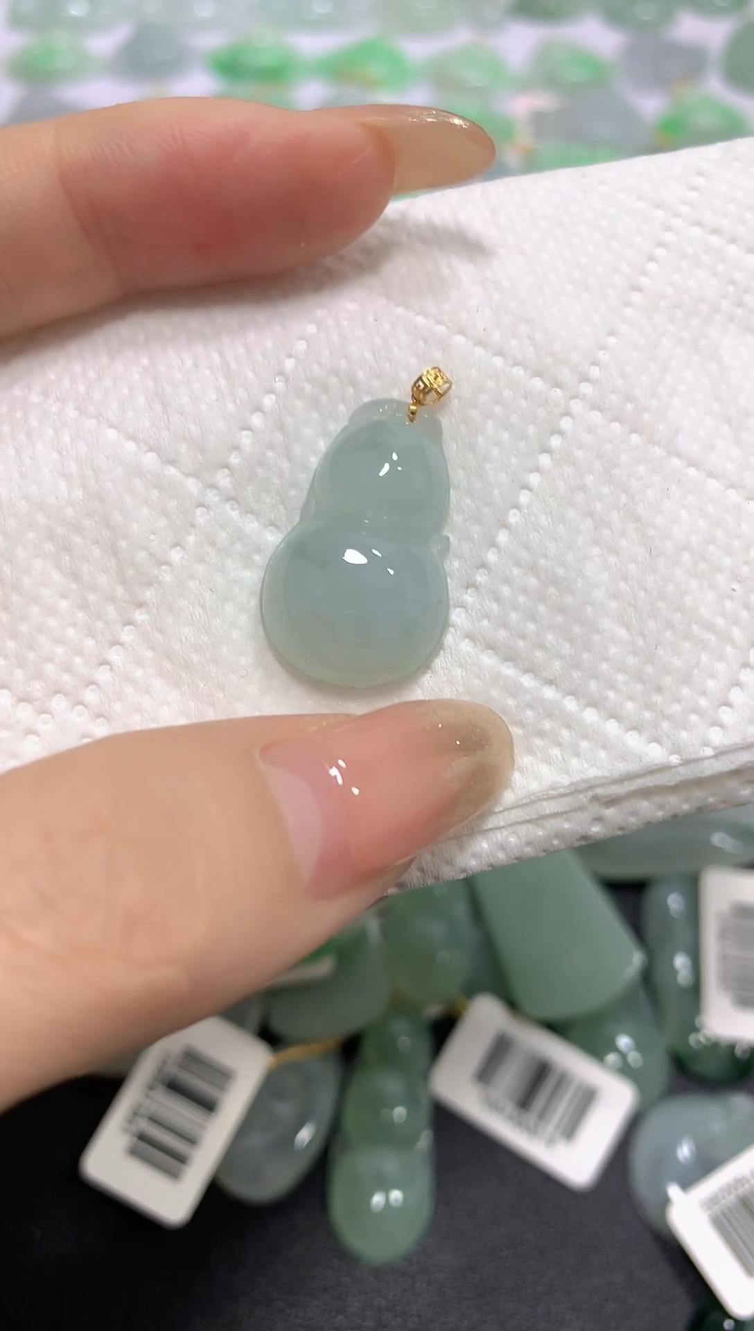 颈饰18K金镶嵌翡翠A货