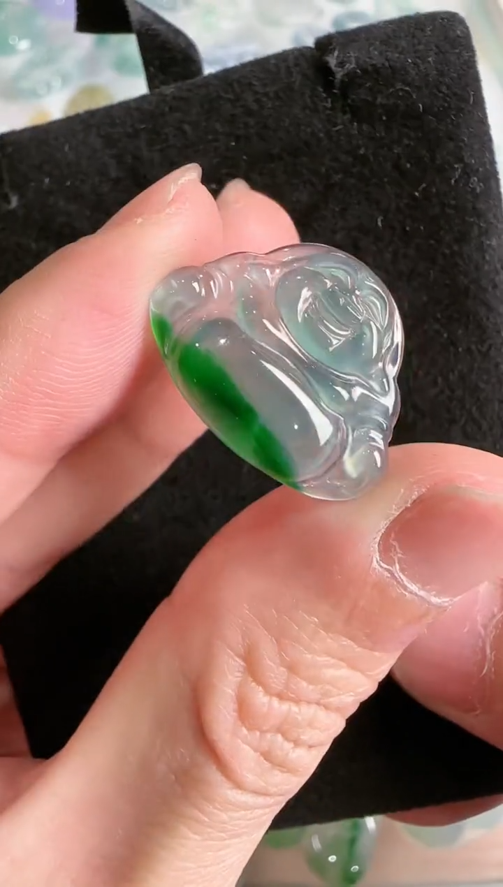 【闪购商品】翡翠吊坠(不含链)未镶嵌··