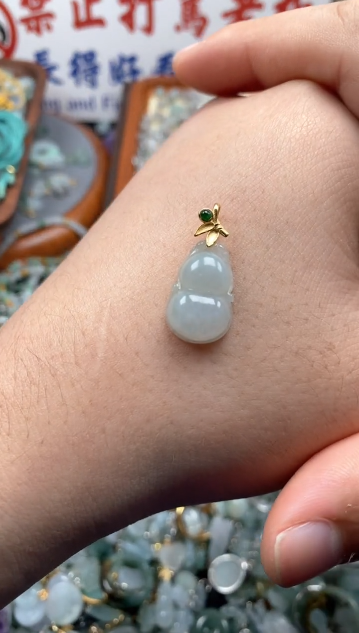 【闪购商品】翡翠颈饰未镶嵌哥哥