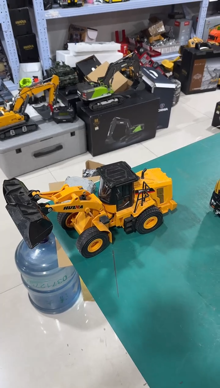 全新汇纳203拼装版装载机