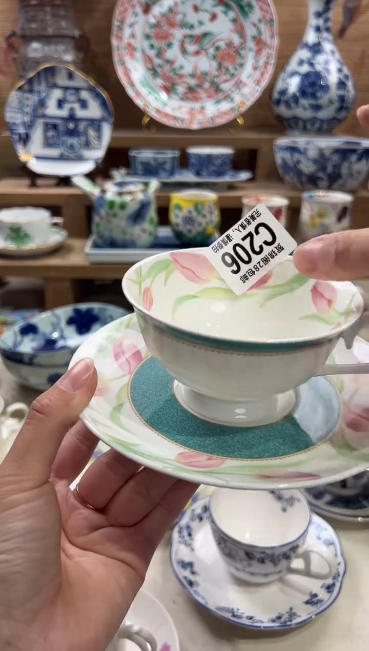 瓷片融****饰       C206