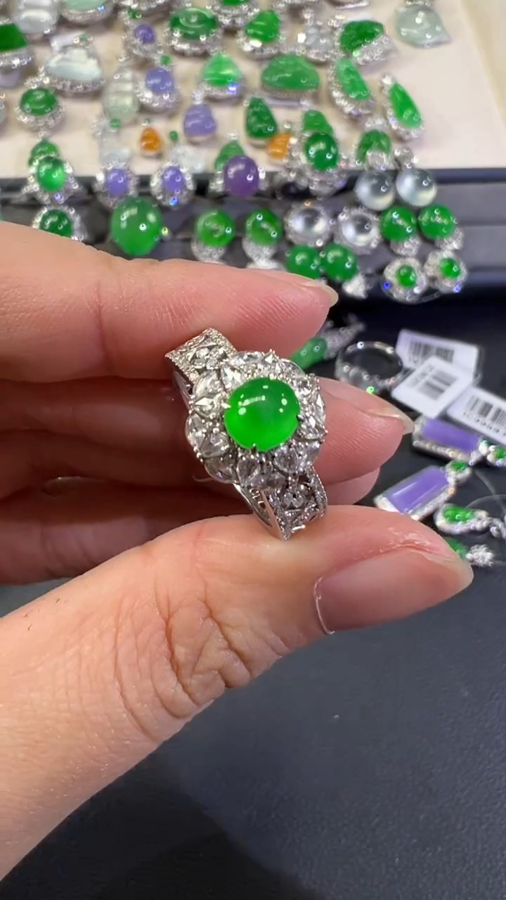 18K金镶嵌戒指翡翠A687|23800