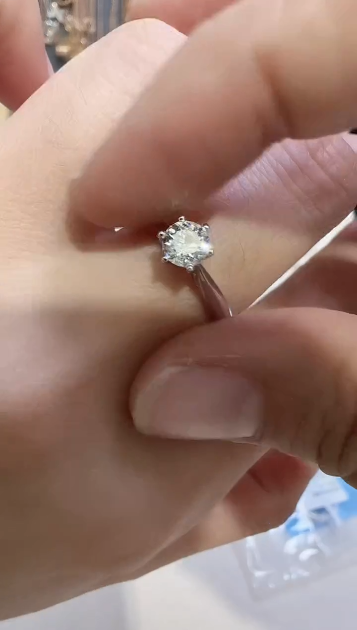 【闪购商品】天然钻石戒指/指环18K金镶嵌戒指17号