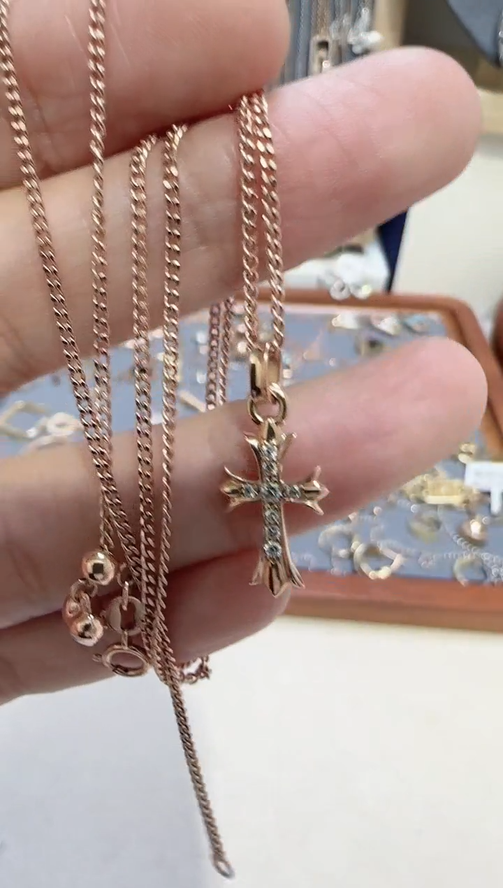 【闪购商品】天然钻石吊坠(不含链)18K金镶嵌多样性发货发其一