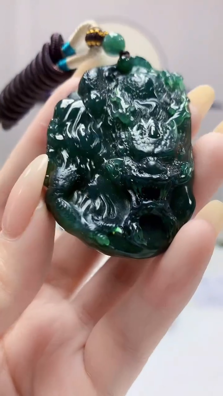 【闪购商品】定制翡翠未镶嵌4852DD-毛货龙牌赠珠链228