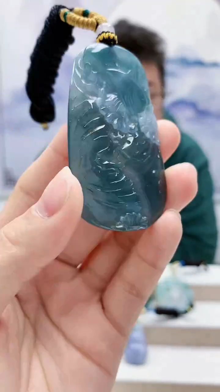 未镶嵌定制翡翠?****Y5175lr-毛货挂件