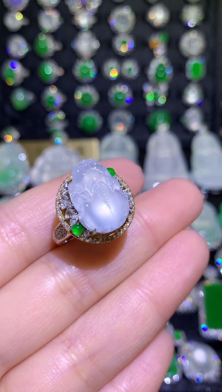 【闪购商品】翡翠戒指18K金镶嵌高冰貔貅戒指