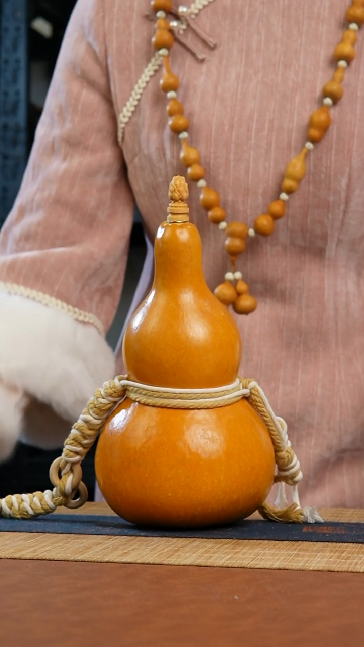 774号 天然热水酒葫芦 一物一拍（有瑕介意勿拍）