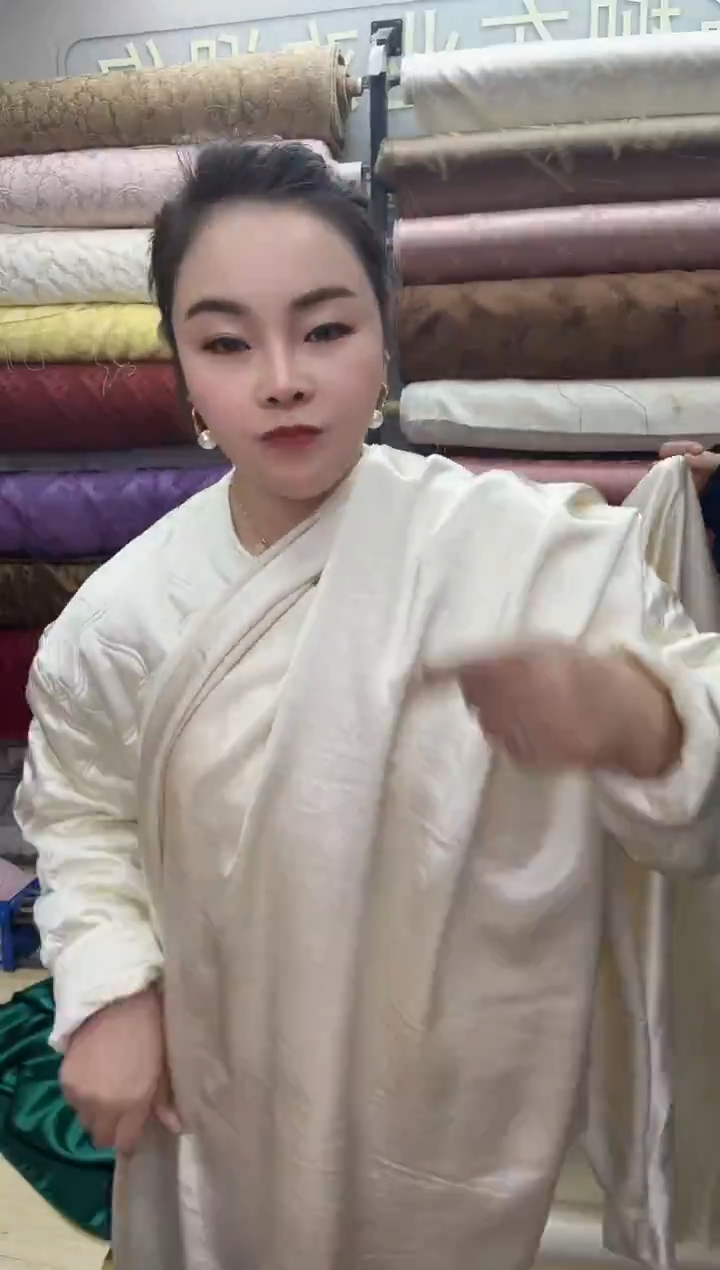 55号米白色醋酸邹   半米价