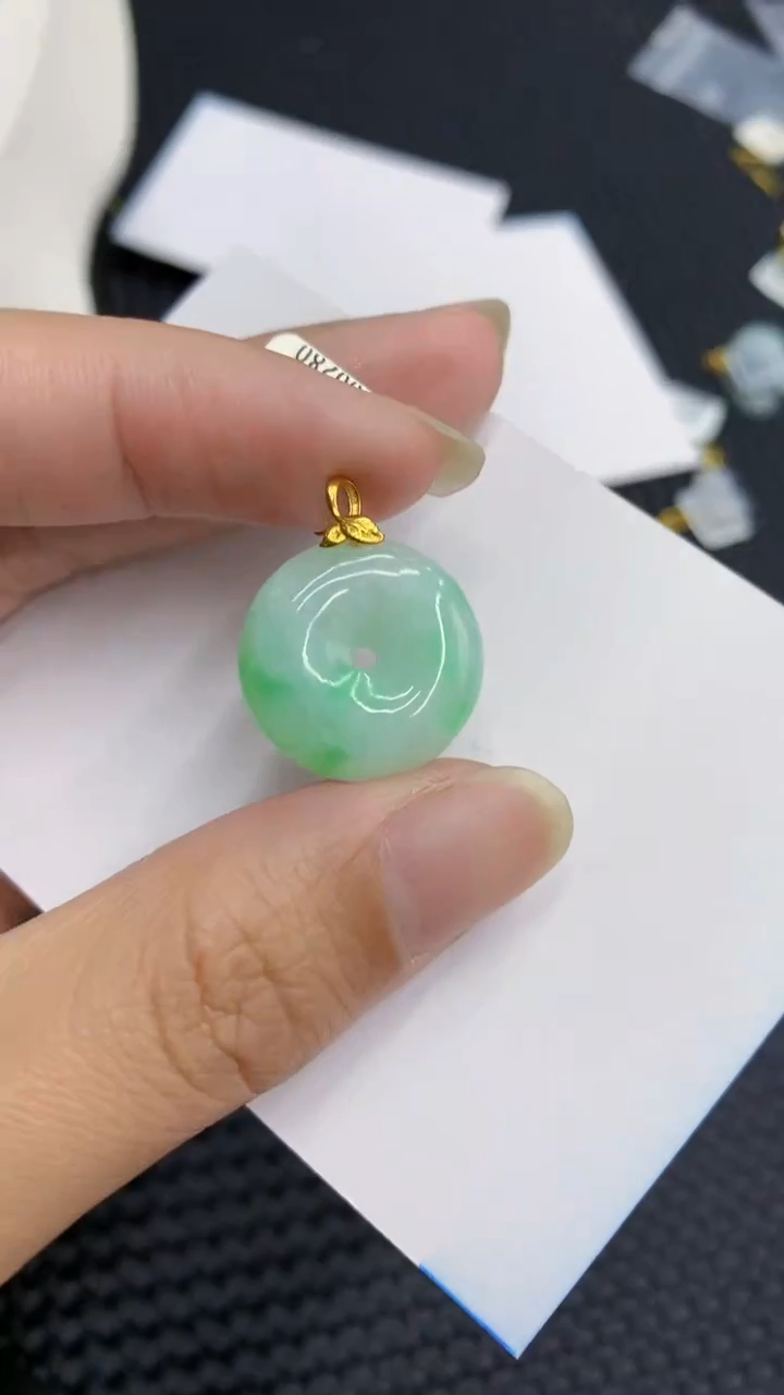 【闪购商品】翡翠颈饰18K金镶嵌            8