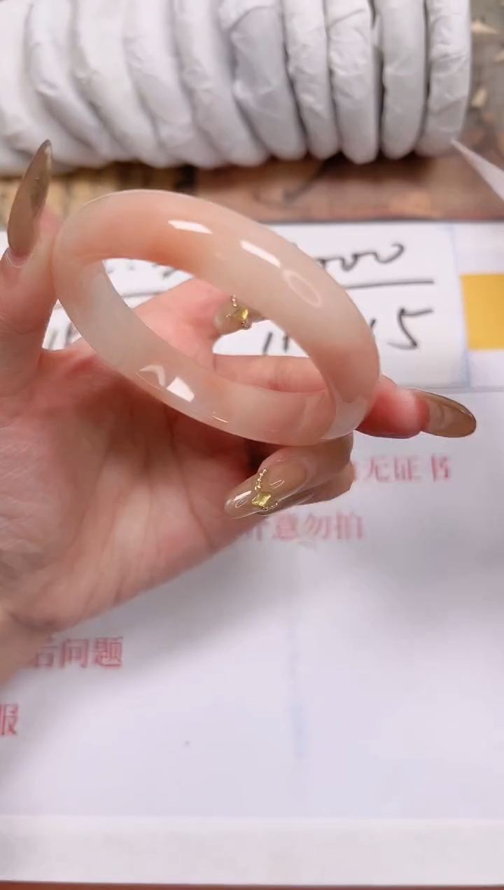 【闪购商品】石英质玉手镯未镶嵌K22-54.8