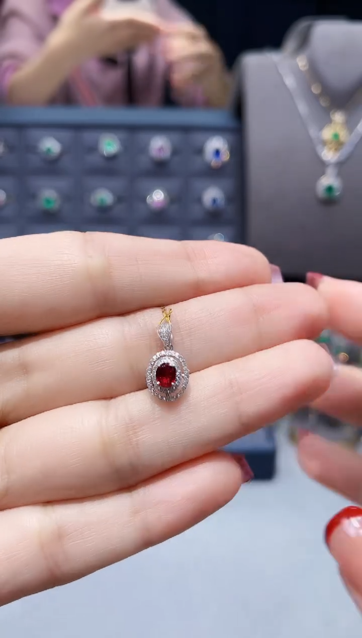 【闪购商品】红宝石吊坠(不含链)18K金镶嵌0.37克拉