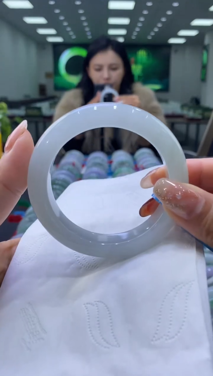 未镶嵌手镯翡翠00003386