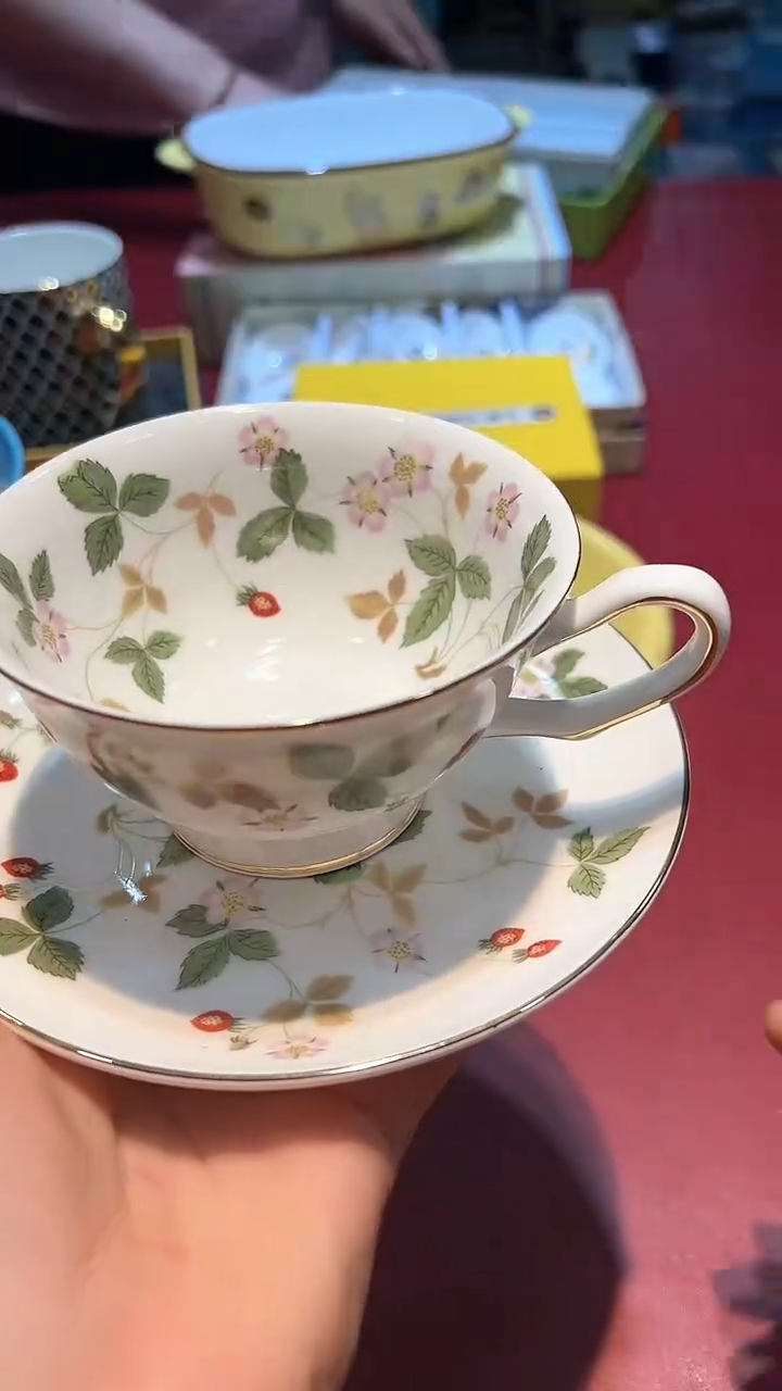 【闪购商品】瓷片锅碗瓢盆一件不剩