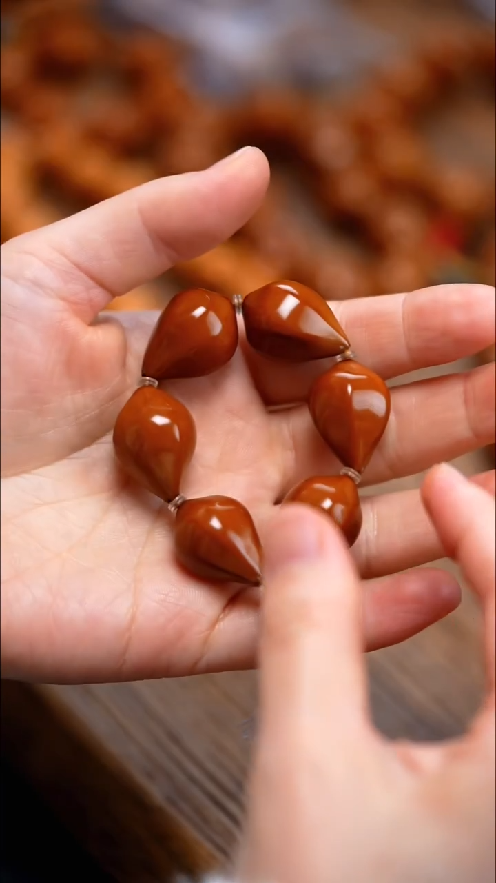 手串/手链橄榄核6籽带标手捻（标色随机）