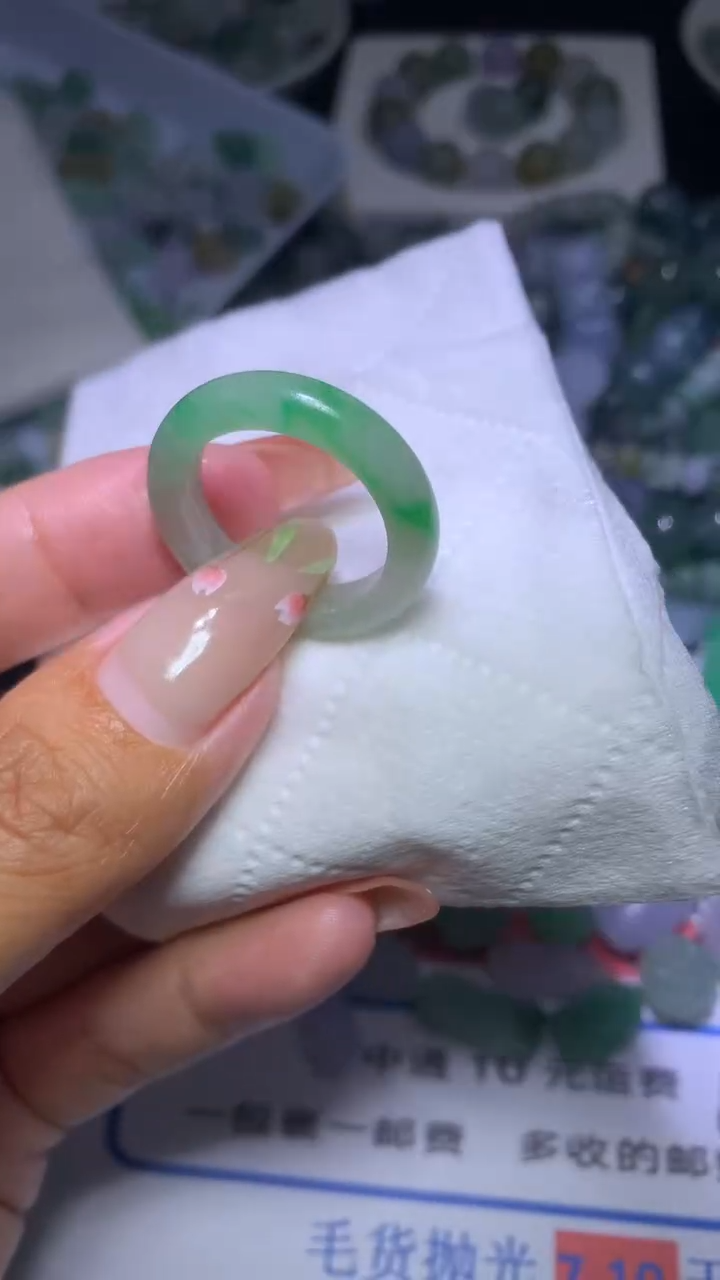 定制翡翠未镶嵌MXX018284