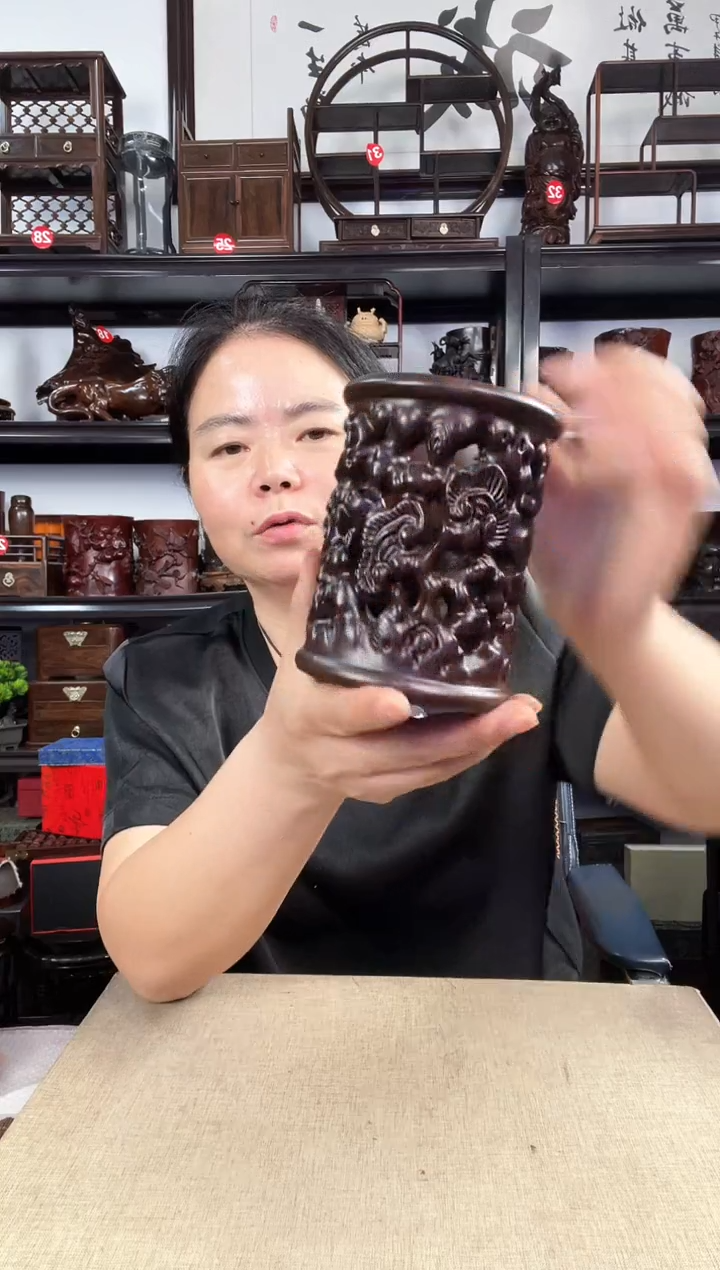木新款笔筒老李红木工艺品