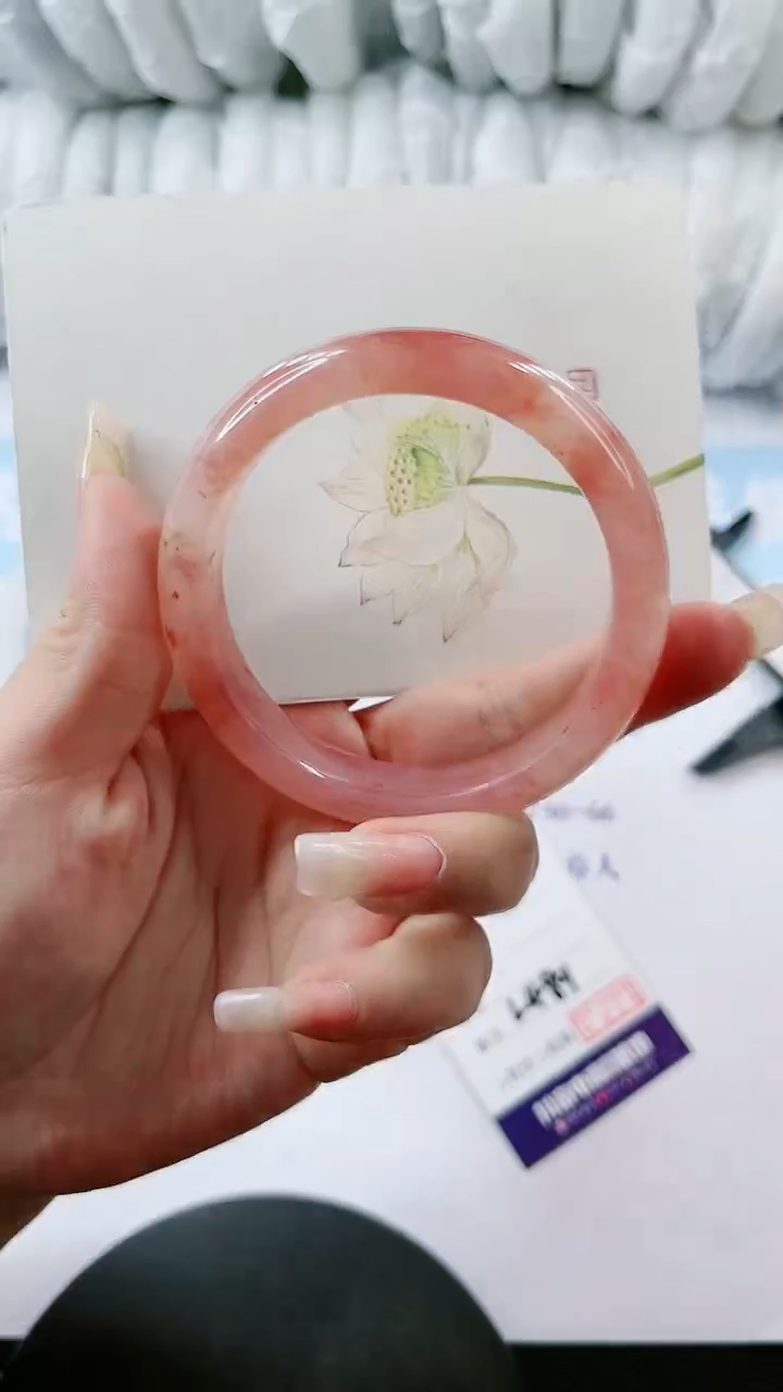 【闪购商品】石英质玉手镯未镶嵌多样性发货L489