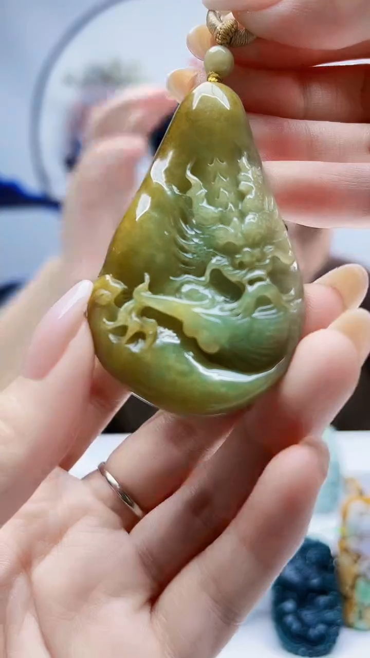 未镶嵌定制翡翠毛货挂件9