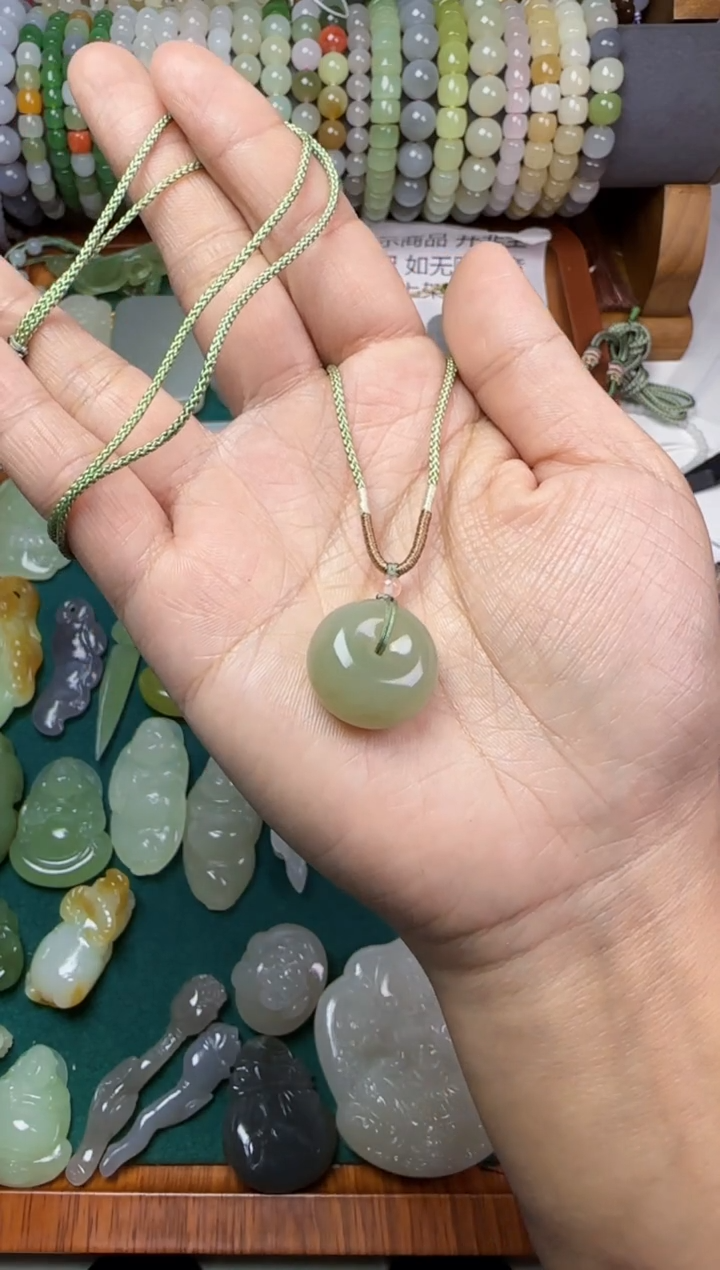 【闪购商品】和田玉无未镶嵌平安扣