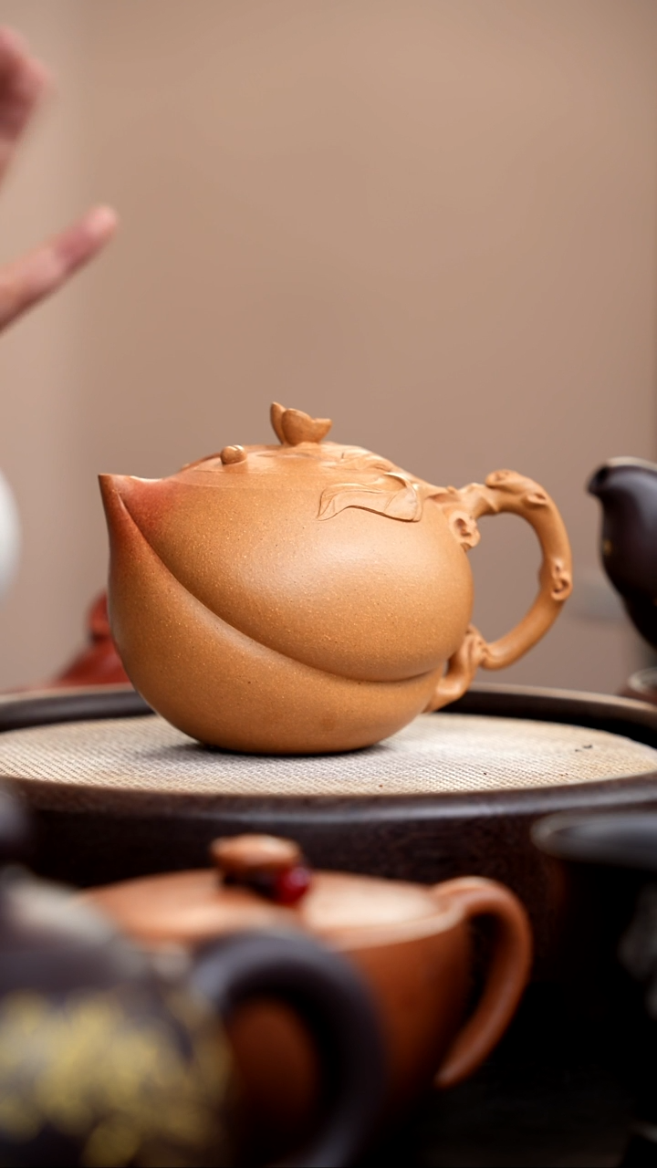 茶壶紫砂沧**田段泥寿桃壶
