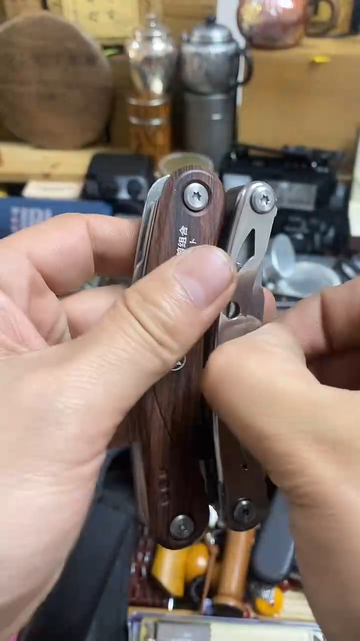 瓷片闪购商品   如图所示