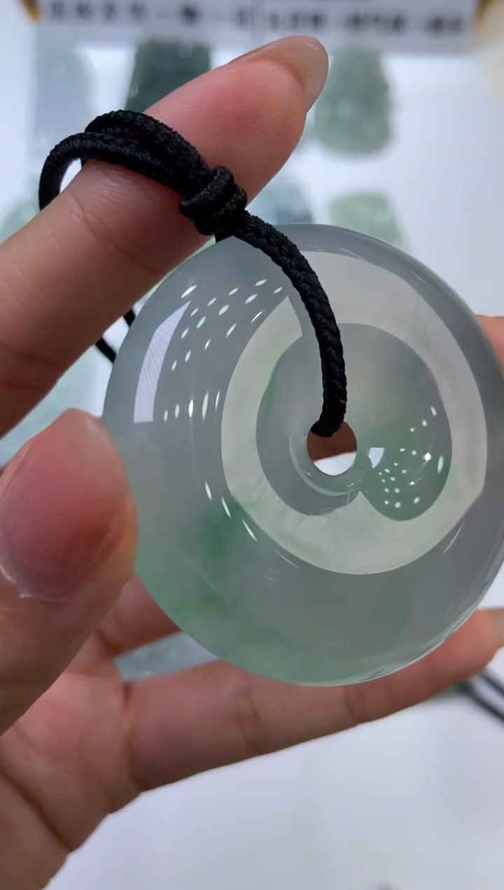 【闪购商品】翡翠挂件未镶嵌1        