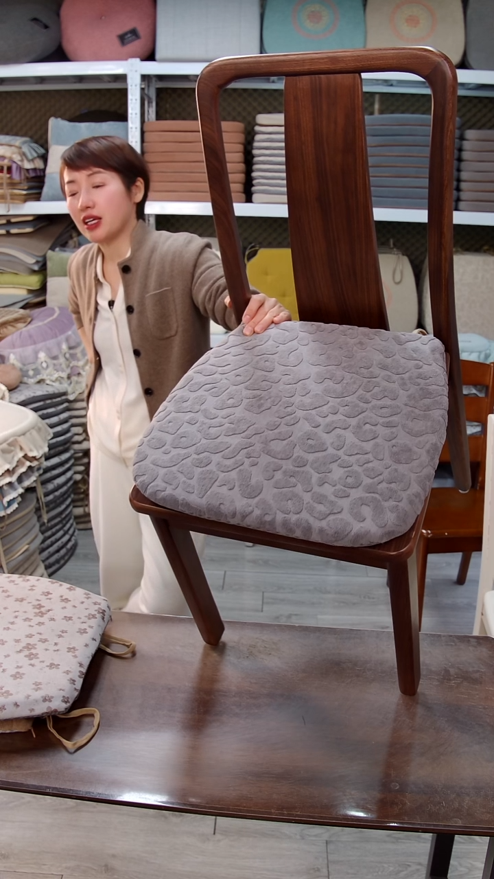 布石头记忆棉：灰色5个