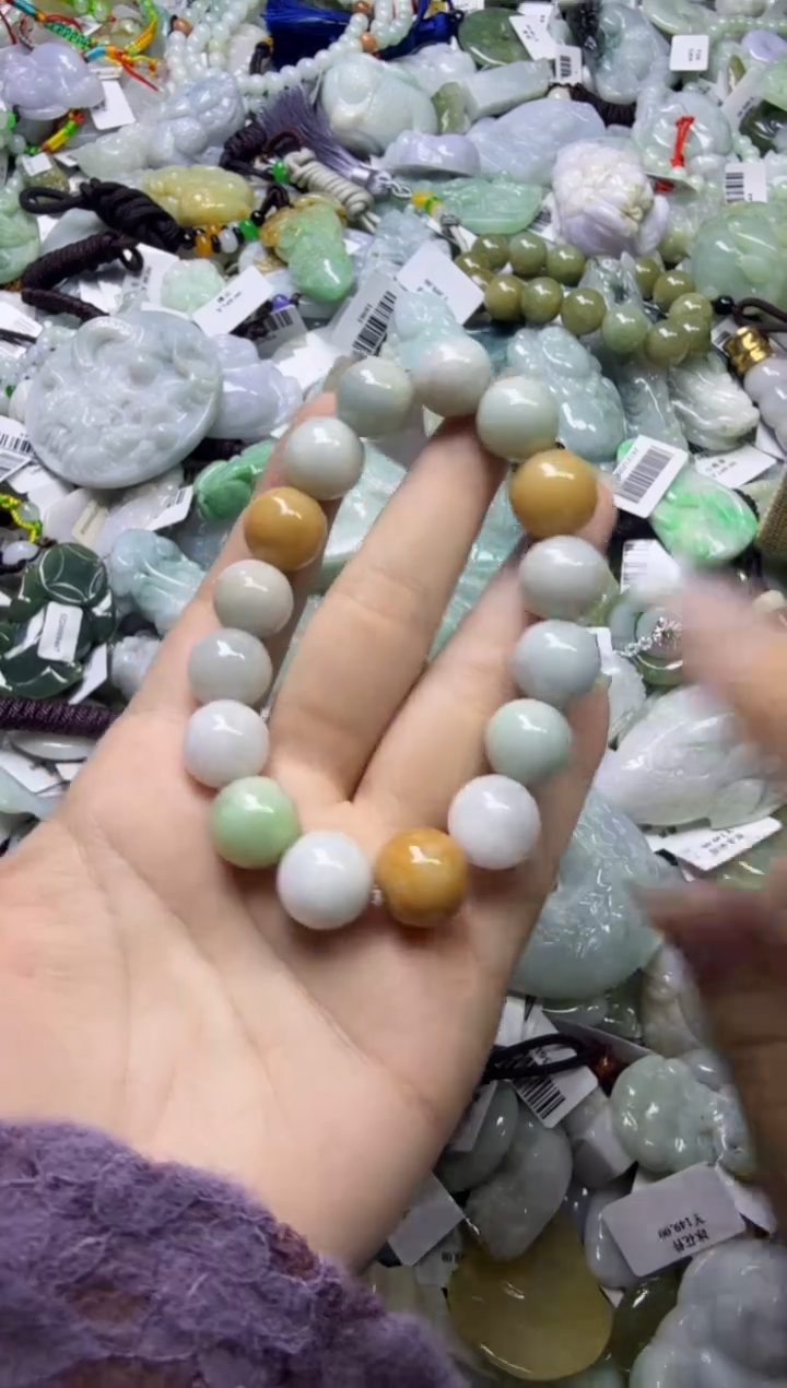 【闪购商品】翡翠颈饰未镶嵌00015646