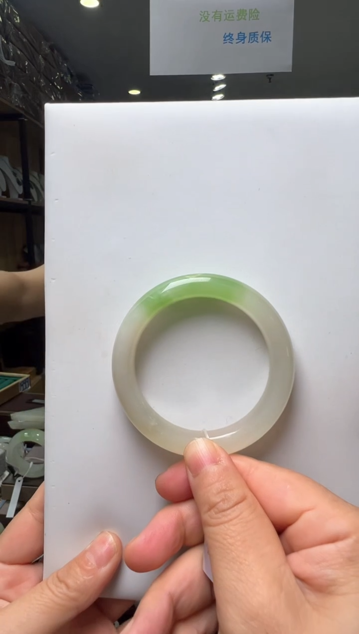 【闪购商品】和田玉手镯未镶嵌52圈口正装翠青手镯