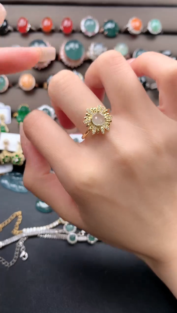 【闪购商品】翡翠戒指银S925镶嵌412414