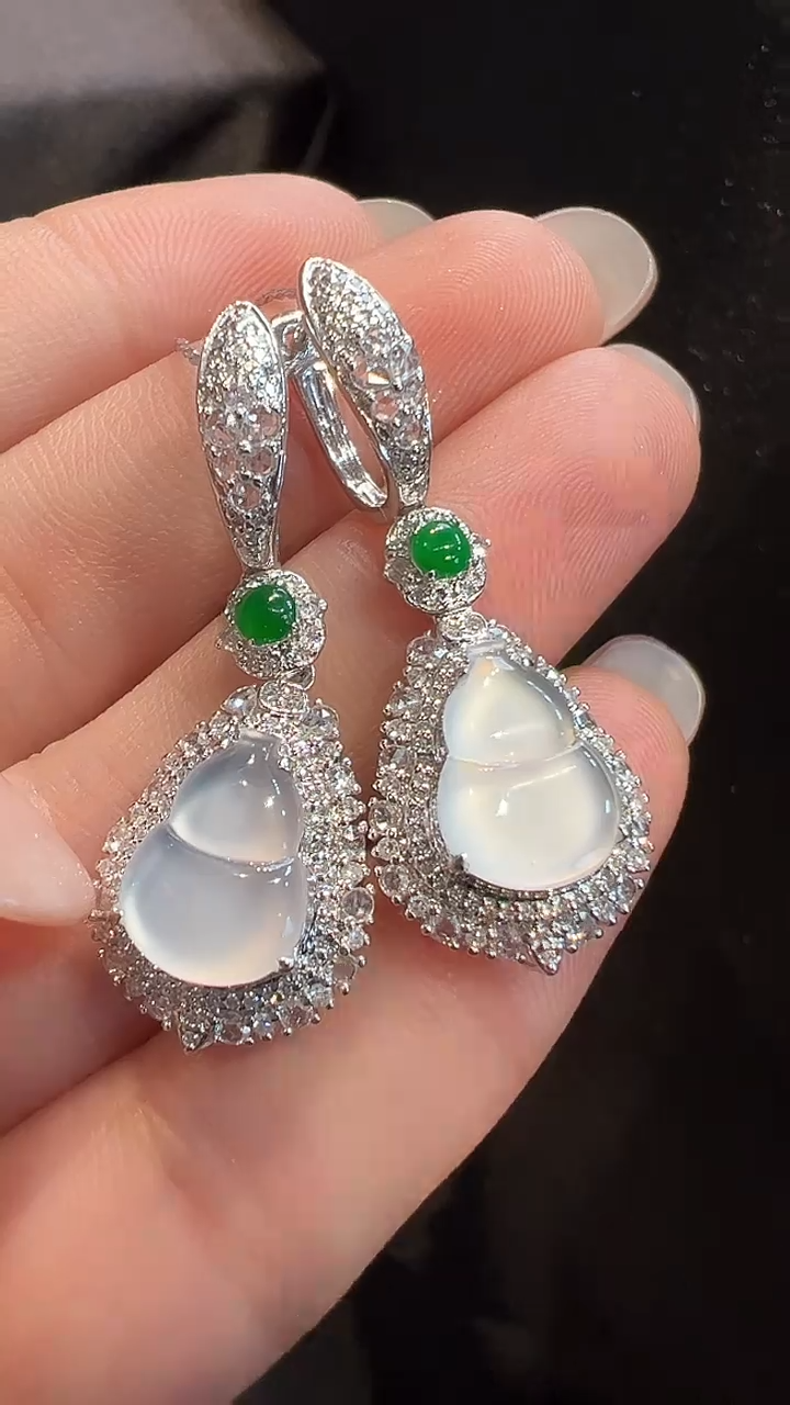 18K金镶嵌翡翠耳饰AL6