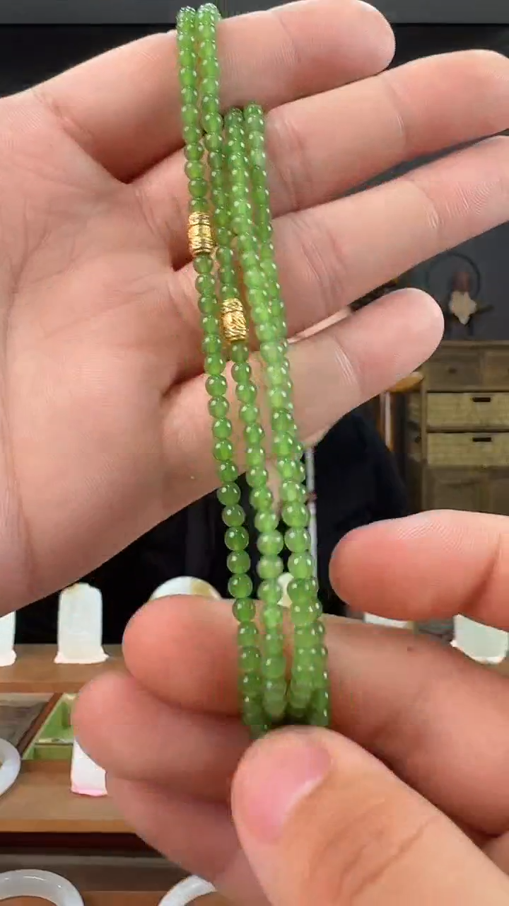 【闪购商品】和田玉项圈未镶嵌苹果绿链子一条