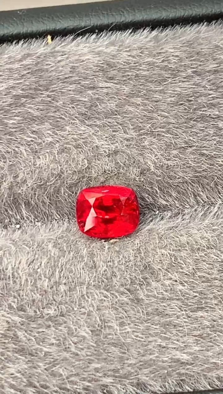 【闪购商品】定制尖晶石裸石未镶嵌1.16ct 吉尔德曼辛绝地武士