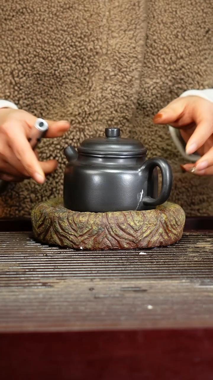 宜兴原矿紫砂壶茶壶宜兴原矿紫砂壶茶壶220C
