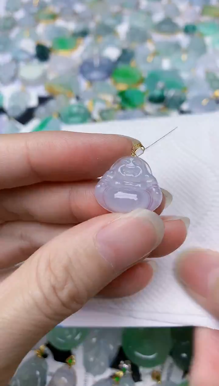 颈饰18K金镶嵌翡翠天然A货翡翠