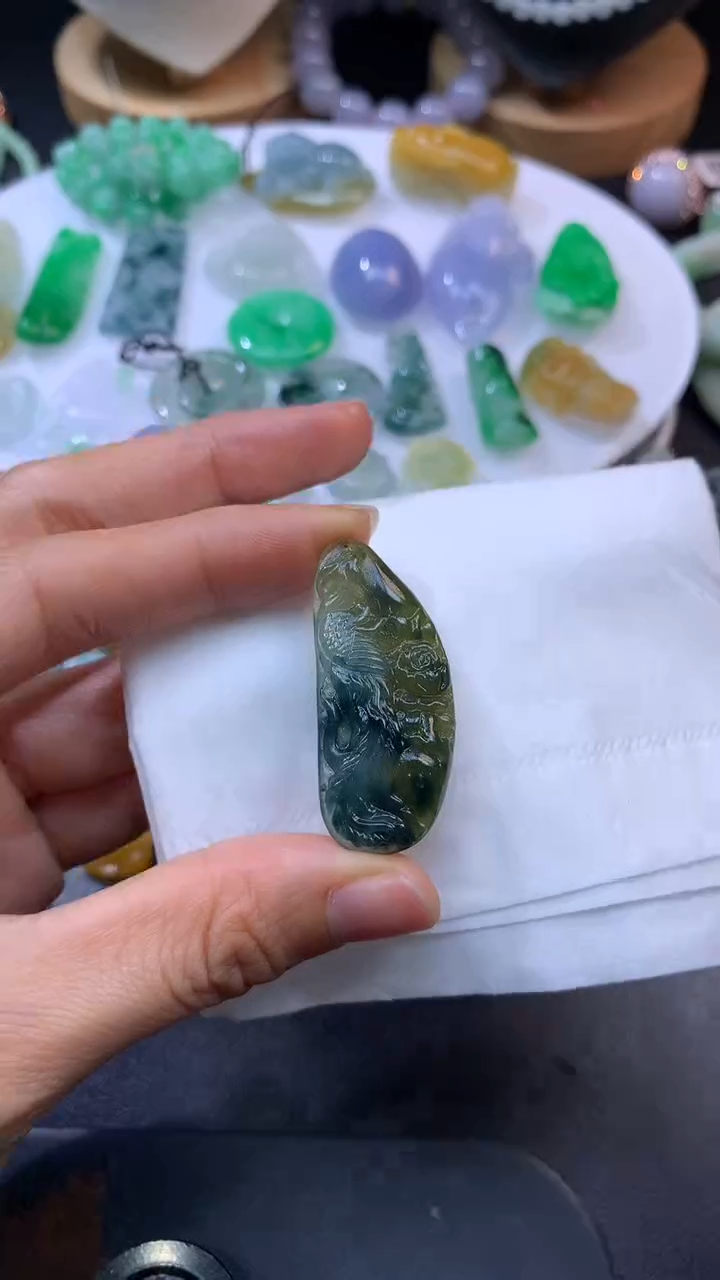 【闪购商品】定制翡翠未镶嵌翡翠