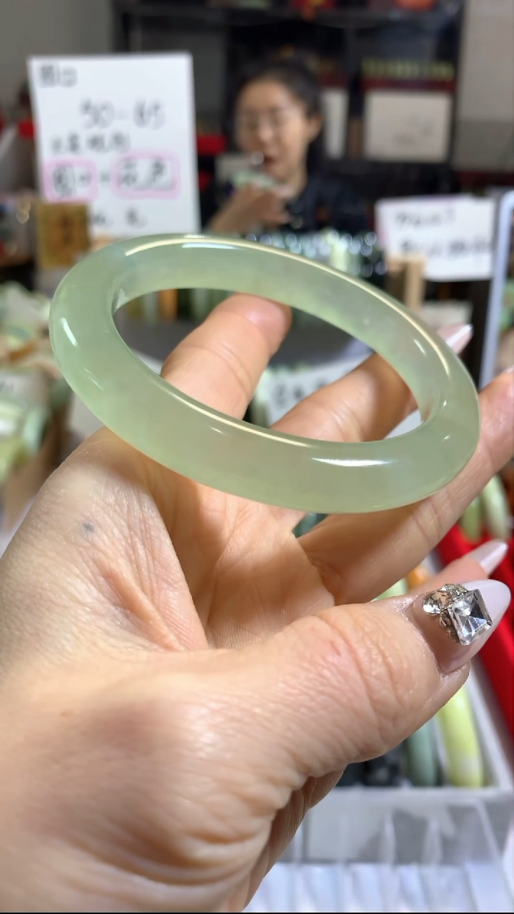 未镶嵌岫玉手镯10  60+