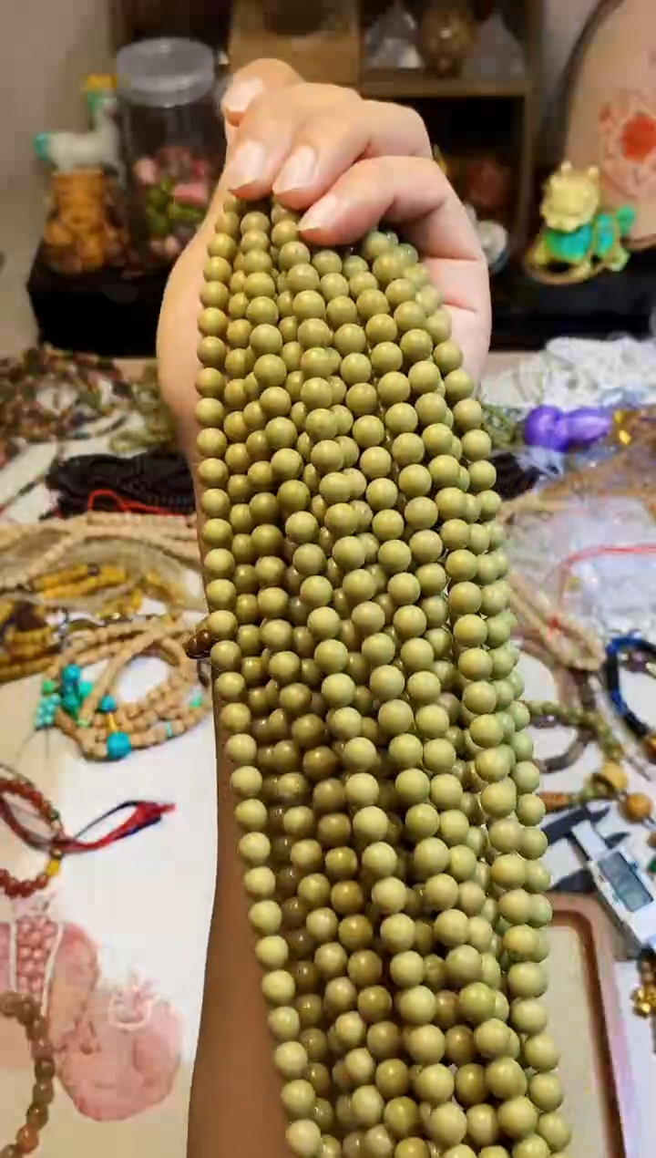 玛瑙/玉髓手链未镶嵌卡8+阿拉善牛油果色半成品45颗左右