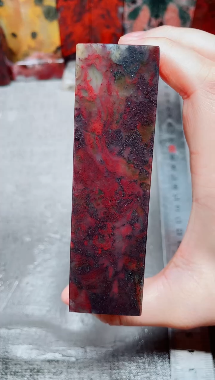 桂林鸡血玉素章3.0左右1