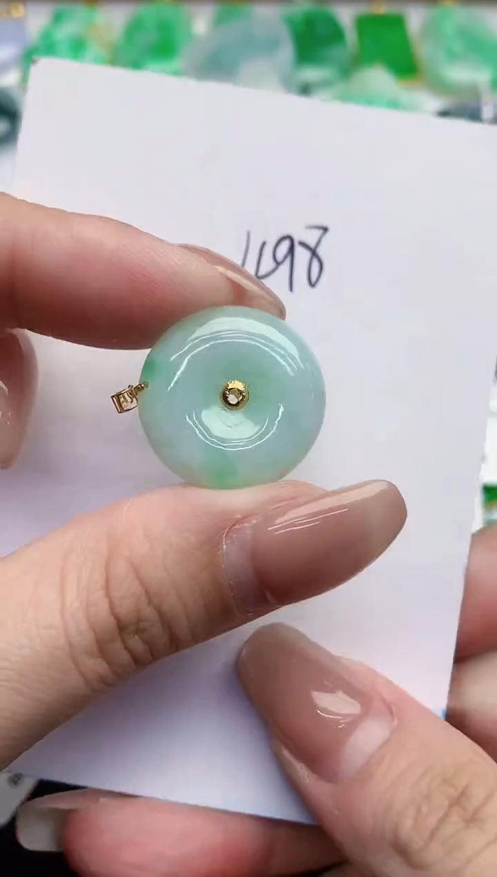 翡翠18K金镶嵌颈饰000000000000