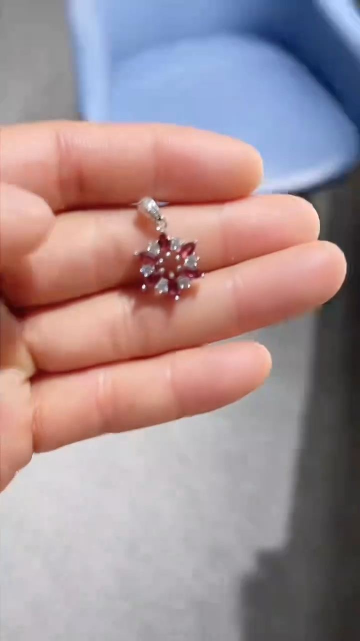 【闪购商品】石榴石颈饰银S925镶嵌吊坠