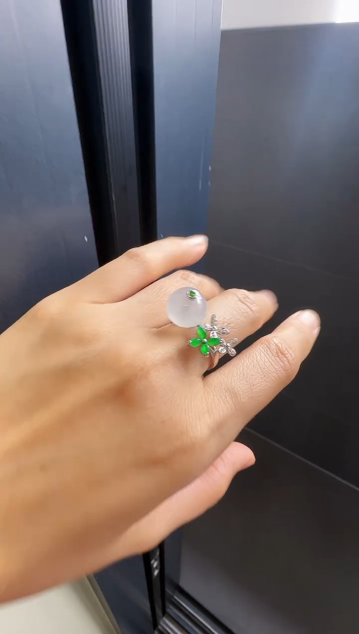 【闪购商品】翡翠戒指18K金镶嵌00007900