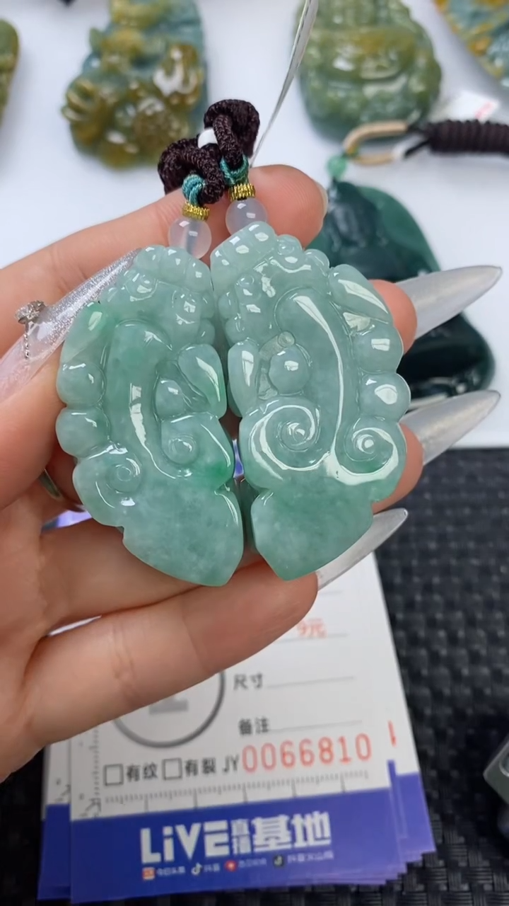 【闪购商品】翡翠颈饰未镶嵌1111111111111111