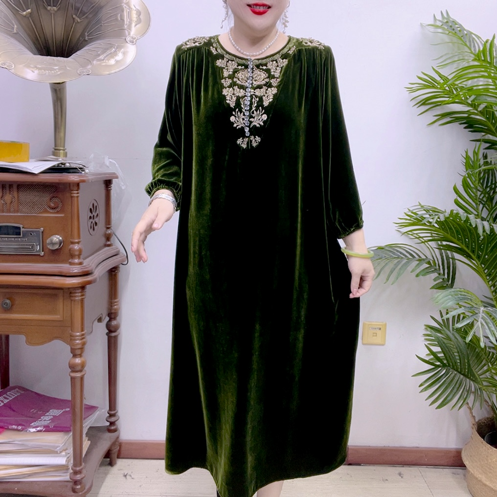  高端桑蚕丝植绒连衣裙7ASS24021